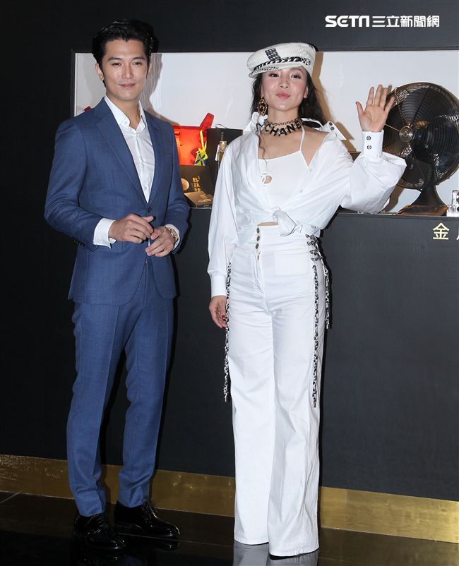 邱澤、曾美慧孜出席金馬55入圍沙龍展暨貴賓禮品。（記者邱榮吉/攝影）