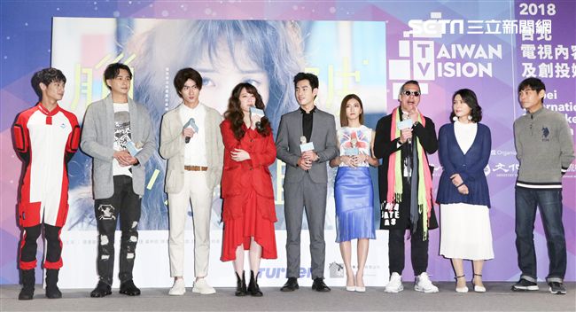 「腦波小姐」卡司發佈記者會張書豪、歐陽妮妮、蔡黃汝（豆花妹）、張捷、黃仲崑、陳孝萱、夏靖庭、狄志杰、劉修甫。（記者林士傑/攝影）