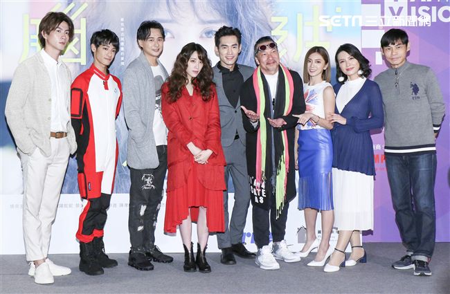 「腦波小姐」卡司發佈記者會張書豪、歐陽妮妮、蔡黃汝（豆花妹）、張捷、黃仲崑、陳孝萱、夏靖庭、狄志杰、劉修甫。（記者林士傑/攝影）