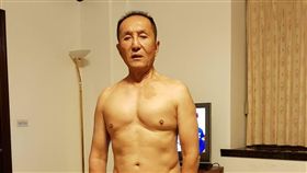 無黨籍台南市長候選人林義豐秀身材，林義豐提供