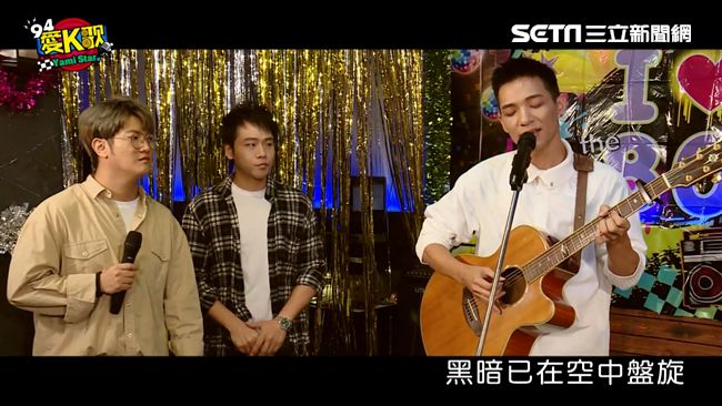 告白vs哭哭情歌　李崗霖現場發面紙