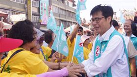 陳其邁大旗美掃街（圖／陳其邁辦公室提供）