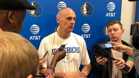 Rick Carlisle（圖／翻攝自獨行俠官方推特）