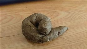 娃娃機,狗年,狗屎,抒發小物（圖／翻攝自臉書爆廢公社）https://www.facebook.com/groups/644810635665586/permalink/1728542133959092/