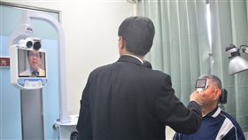 衛福部台東醫院成功分院開辦遠距醫療門診衛福部台東醫院成功分院與高雄長庚醫院攜手合作，開辦「遠距醫療門診」，透過精密儀器將病患影像傳送到距離280公里外的高雄長庚，如同醫生親臨看診。中央社記者盧太城台東攝　107年11月16日