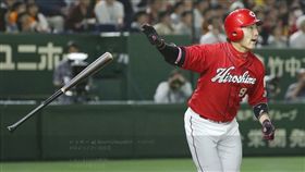 ▲巨人祭出8號球衣爭取丸佳浩加盟。（圖／翻攝自推特）