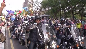 重機參加大遊行（圖／三立新聞網）