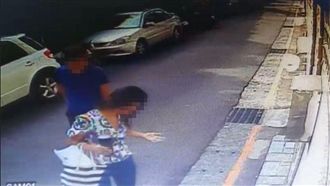 噁男潑精日籍女畫面曝光　潑完還糾纏