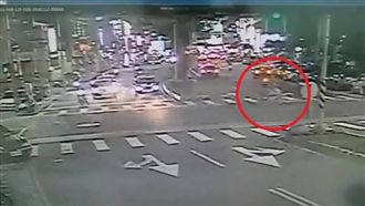 疑違規穿越馬路　單車翁擦撞送醫不治
