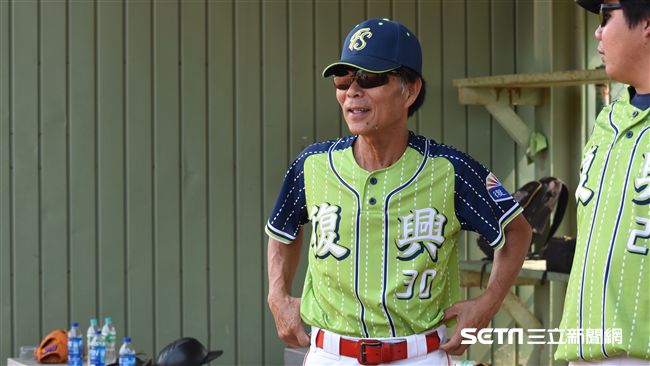 陳韻文威力不輸建仔　恩師要他去闖闖
