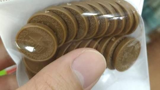 20元真錢買20元假錢…網：洗錢阿