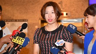 林靜儀嗆爆中國藝人：你們是外國人！