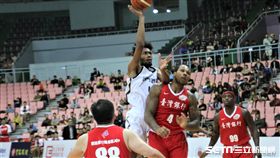 金酒洋將貝斯（圖／記者劉家維攝影）