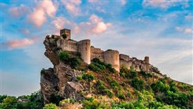 古堡結婚不是夢！義大利夢幻城堡「114美元」就租得到  圖/翻攝推特