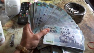 詐騙集團鞭打火燒車手…私刑畫面曝光