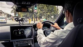 Jaguar Land Rover GLOSA系統(圖/翻攝網路)