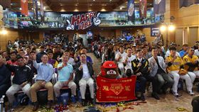 107學年度大專棒球聯賽以Happy為主題，希望學生能在球場上盡情享受、快樂打球。（圖／體育署提供）