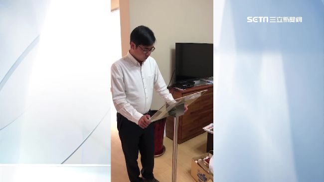 獨／陳其邁整理百問題　自製講台備戰