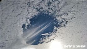 高雄雲洞、火燒雲。（圖／取自鄭明典臉書）