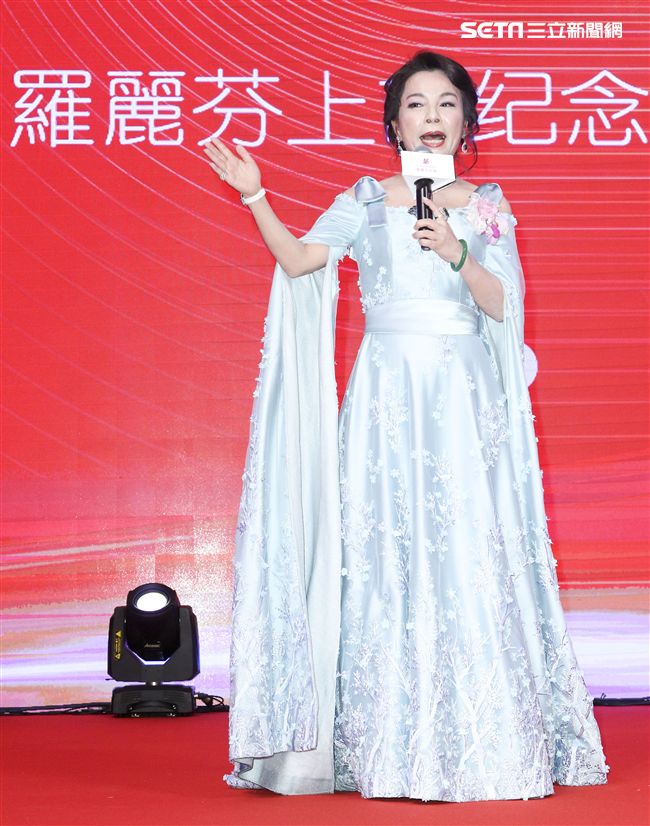 「羅麗芬控股」上市紀念慶典董事長羅麗芬。（記者林士傑/攝影）