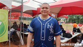 球評潘忠韋擔任徐生明少棒賽球評。（圖／記者王怡翔攝影)