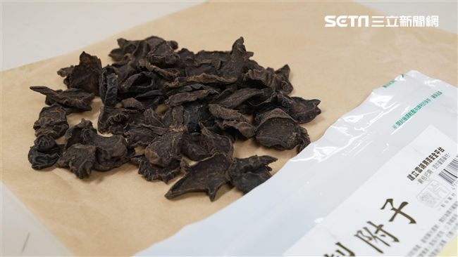 子女展孝心煎中藥　老母卻中毒送急診