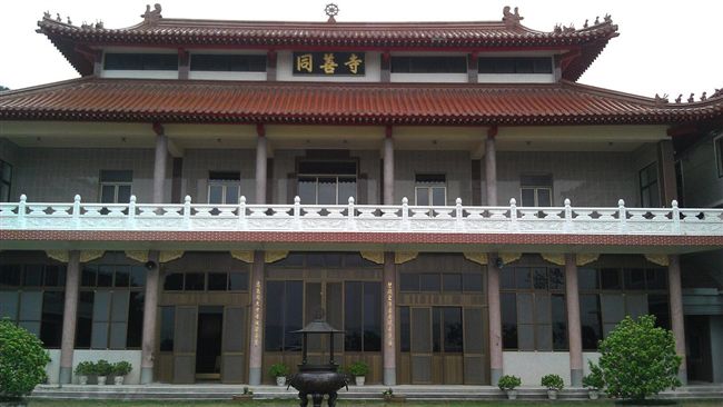名僧暱稱「彩紅妹妹」　爆開性愛毒趴