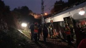 出軌,西班牙,豪雨,土石,鬆動,火車,通勤,滑動,鐵軌,　圖／翻攝自推特　