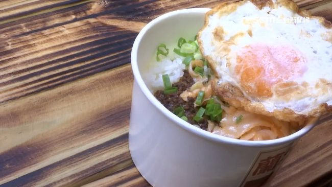 神秘餐車！深夜和牛飯　15分被秒殺