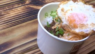 神秘餐車！深夜和牛飯　15分被秒殺