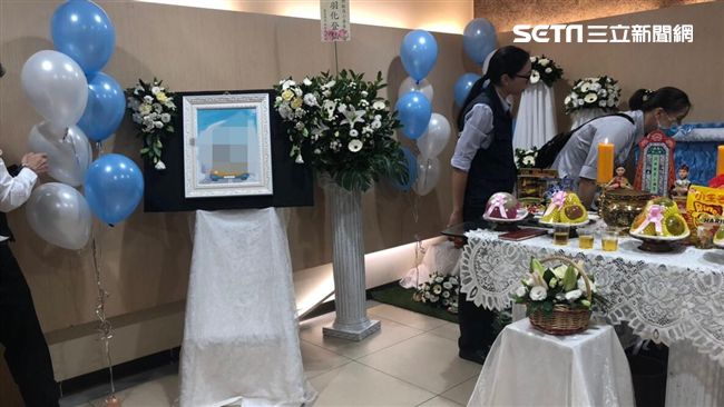 善心修復師幫化妝　餓死男童終閉雙眼