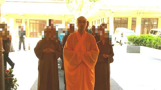 嗑藥搞性愛趴！開泓法師是累犯GG了