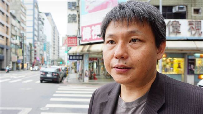 爆護唇膏害韓…謝寒冰硬拗回應被罵翻