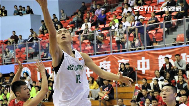 強碰青年吃足苦頭！松山首戰延長險勝