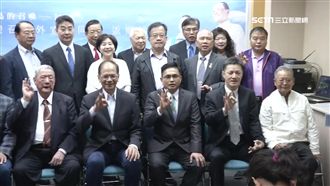 游錫堃寫詩獻聲 為陳歐珀感性催票