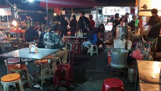 夜市拜票惹惱民眾　議員候選人遭痛毆