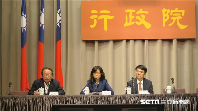 假訊息　政院將修法社群網站也有責
