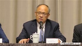 員行政院政務委員鄧振中。（圖／記者盧素梅攝）