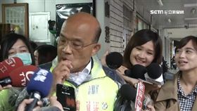蘇貞昌擦護唇膏