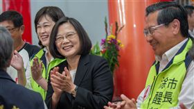 蔡英文總統22日下午前往嘉義市參拜「九華山地藏庵」。（圖／總統府提供）