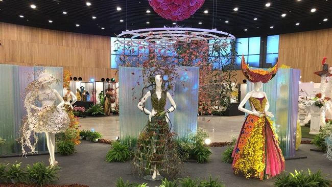 花博后里花舞館　人體花飾設計賽展出