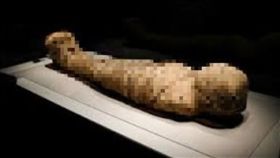  整理母親遺物　櫥櫃竟發現「木乃伊嬰」是哥哥…	（圖／匯圖網圖庫）