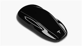 Tesla Model 3遙控鑰匙(圖/翻攝網路)