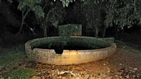 印度,墜井,輕生,孟買,自殺(圖/翻攝自iamgujarat.com)