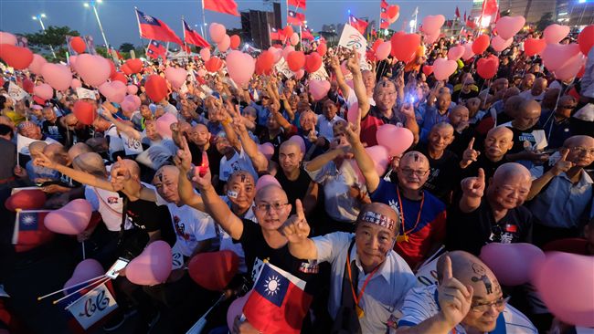 277韓粉組禿子軍團　她剃髮成嬌點