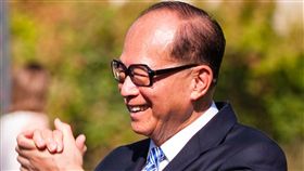 李嘉誠,香港首富
翻攝自維基
https://zh.wikipedia.org/wiki/%E6%9D%8E%E5%98%89%E8%AA%A0#/media/File:Li_Ka_Shing.jpg