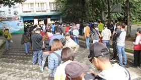 新明路,台北市,吳宗憲,投票所,人潮（圖／記者邱榮吉攝影）