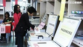 九合一選舉,投票,公投,投票日,排隊（圖／記者邱榮吉攝影）