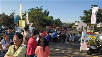 投票人潮塞爆！網酸：媲美499之亂