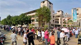 投票人潮（圖／翻攝自王尚智臉書）